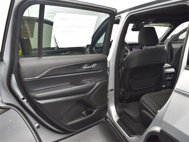 new 2025 Jeep Grand Cherokee L car, priced at $38,229