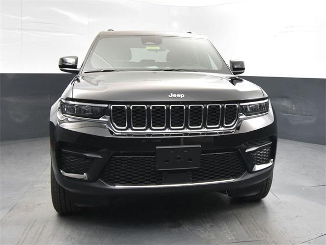 new 2025 Jeep Grand Cherokee car, priced at $36,272