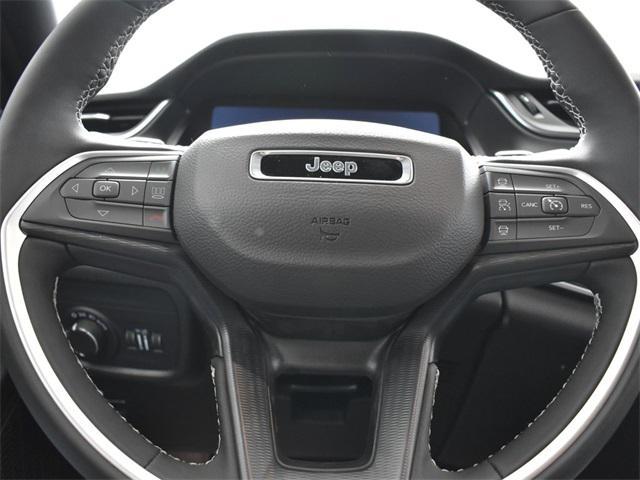 new 2025 Jeep Grand Cherokee car, priced at $36,272