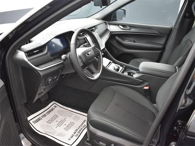 new 2025 Jeep Grand Cherokee car, priced at $36,272