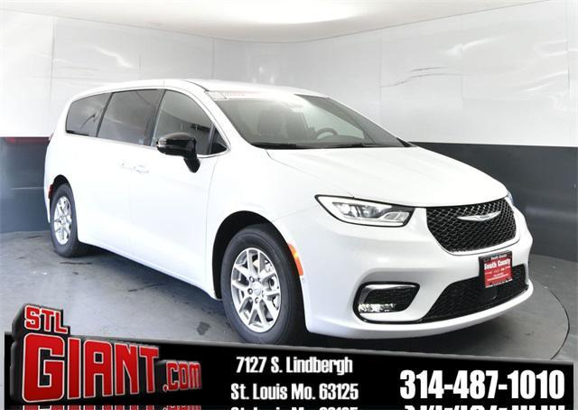 new 2026 Chrysler Pacifica car, priced at $38,895