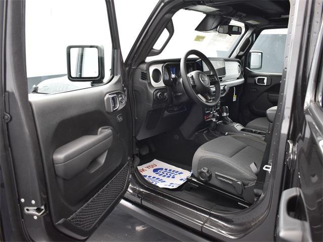 new 2025 Jeep Wrangler car, priced at $49,270