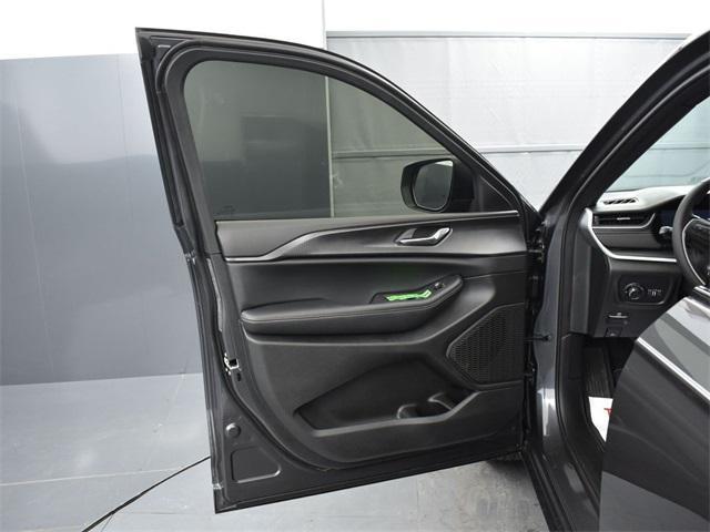 new 2025 Jeep Grand Cherokee L car, priced at $36,415