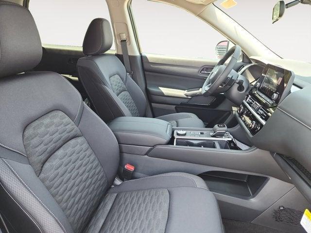 new 2025 Nissan Pathfinder car, priced at $42,645