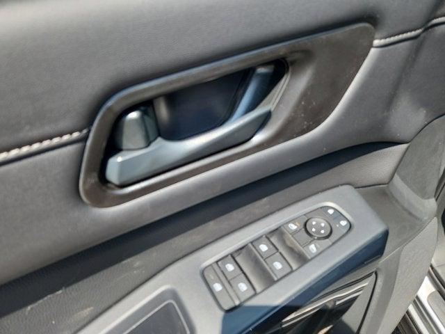 new 2025 Nissan Pathfinder car, priced at $42,645