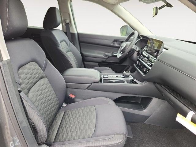 new 2025 Nissan Pathfinder car, priced at $44,365