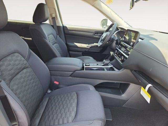 new 2025 Nissan Pathfinder car, priced at $44,725