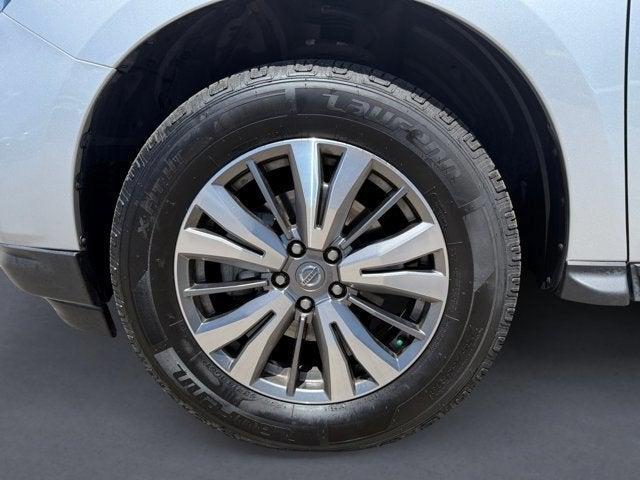 used 2020 Nissan Pathfinder car, priced at $19,190