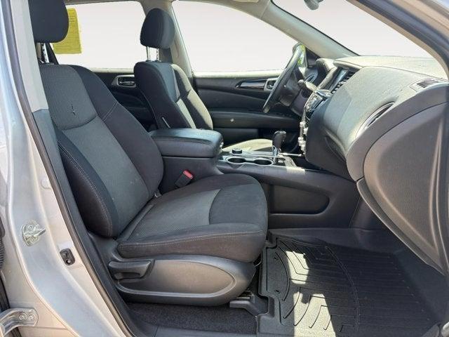 used 2020 Nissan Pathfinder car, priced at $19,190
