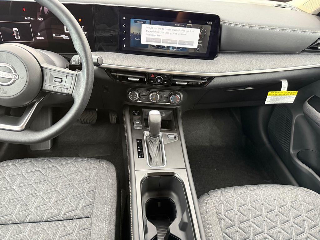 new 2025 Nissan Kicks car, priced at $28,775