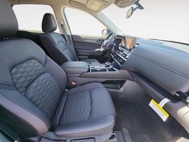 new 2025 Nissan Pathfinder car, priced at $44,445