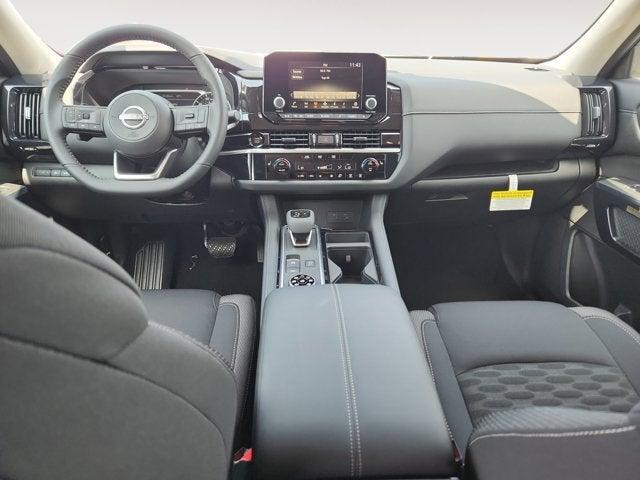 new 2025 Nissan Pathfinder car, priced at $44,725