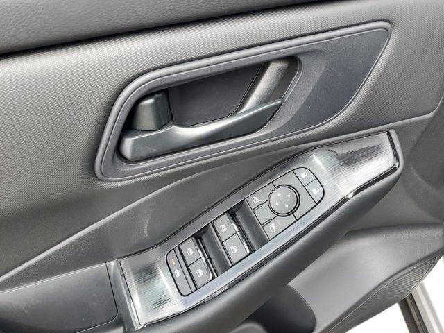 new 2025 Nissan Rogue car, priced at $30,976