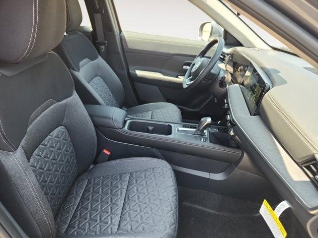 new 2025 Nissan Kicks car, priced at $27,915