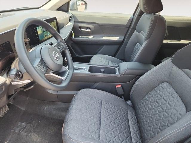 new 2025 Nissan Kicks car, priced at $27,915