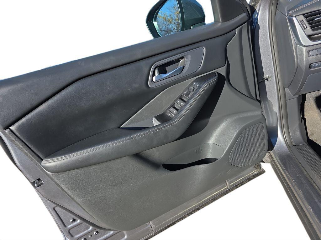 used 2024 Nissan Rogue car, priced at $23,100