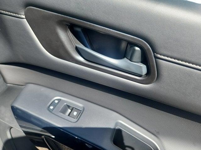 new 2025 Nissan Pathfinder car, priced at $44,275