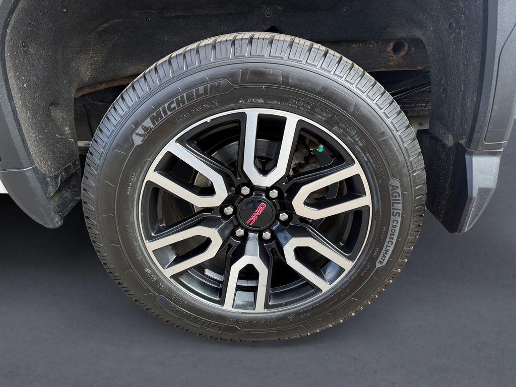 used 2022 GMC Sierra 1500 car, priced at $41,847