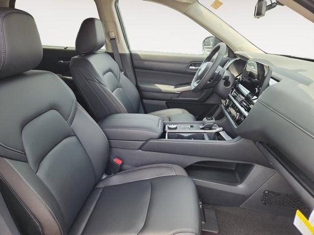 new 2025 Nissan Pathfinder car, priced at $48,335