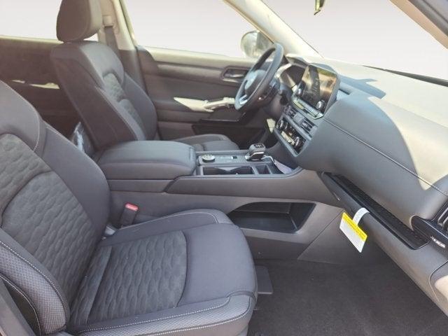 new 2025 Nissan Pathfinder car, priced at $38,950