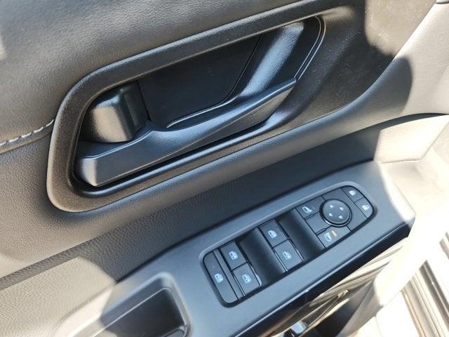 new 2025 Nissan Pathfinder car, priced at $38,950