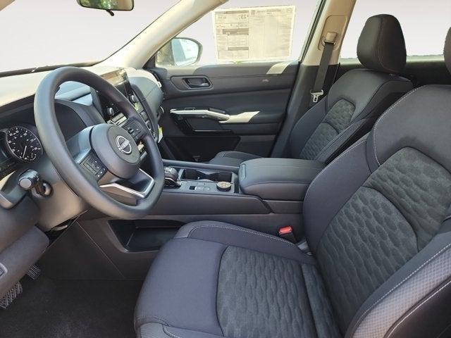 new 2025 Nissan Pathfinder car, priced at $38,950