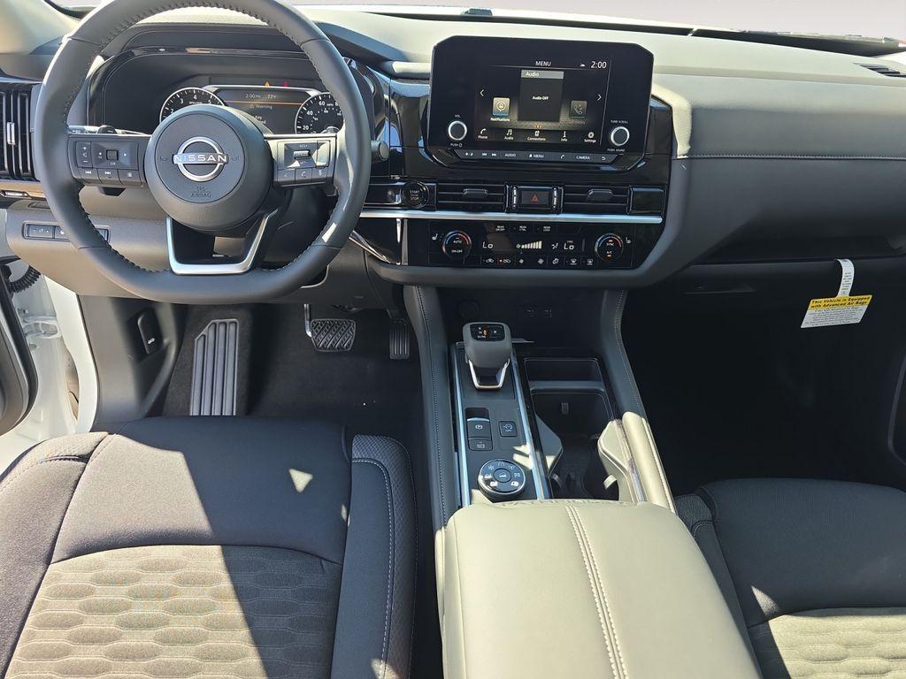new 2025 Nissan Pathfinder car, priced at $44,825