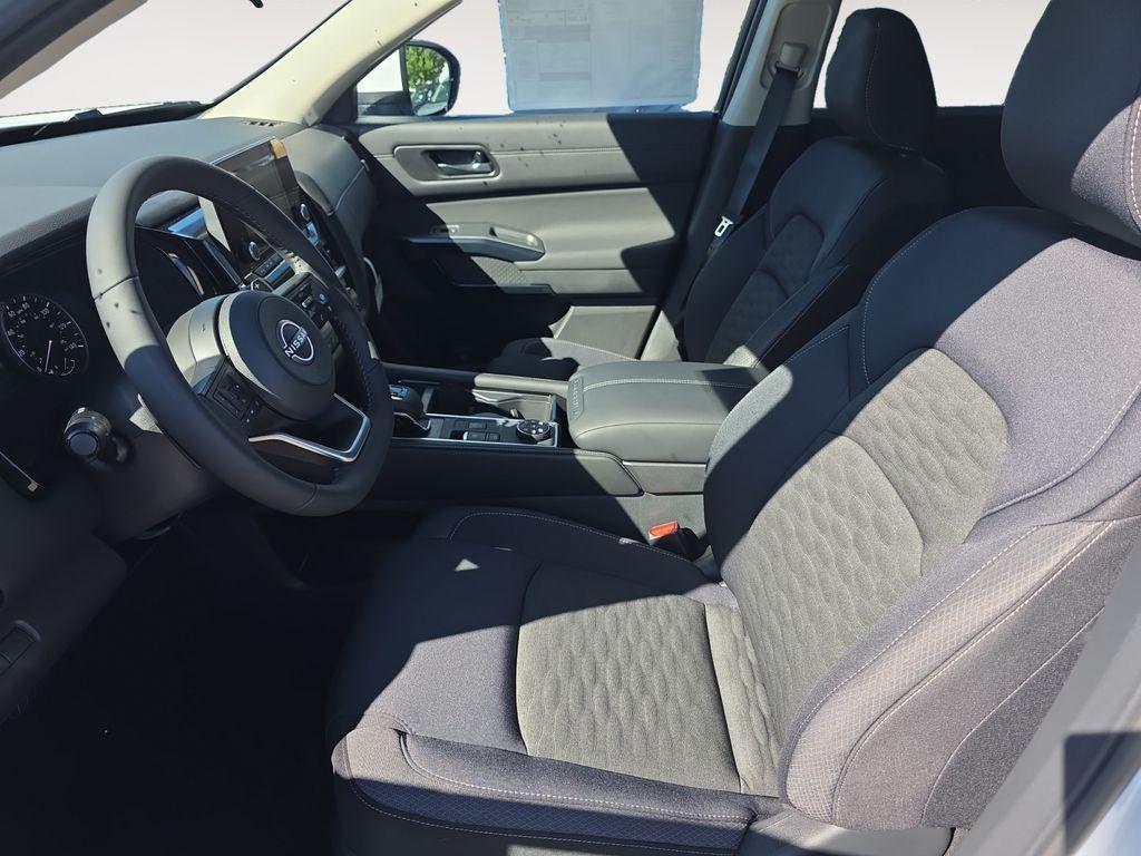 new 2025 Nissan Pathfinder car, priced at $44,825