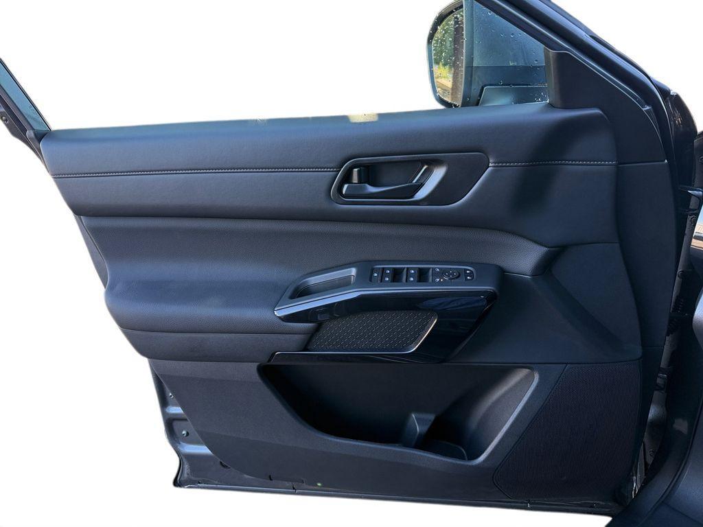 new 2025 Nissan Pathfinder car, priced at $43,555