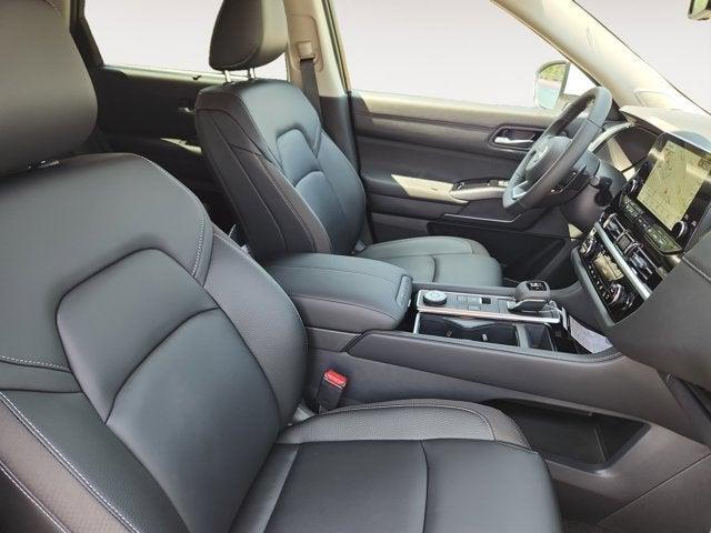 new 2025 Nissan Pathfinder car, priced at $48,415