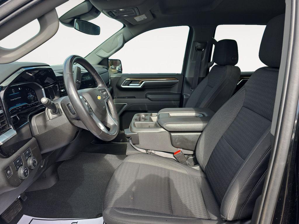 used 2022 Chevrolet Silverado 1500 car, priced at $32,218