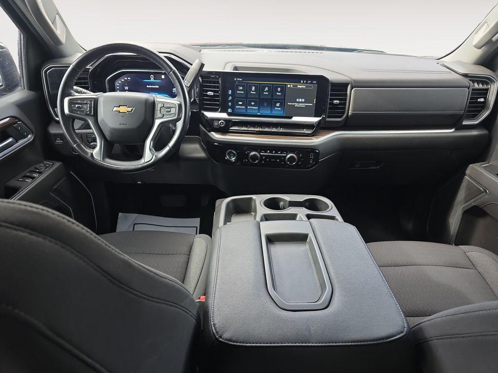 used 2022 Chevrolet Silverado 1500 car, priced at $32,218