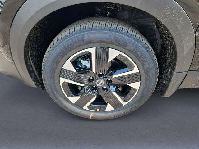 new 2025 Nissan Kicks car, priced at $28,055