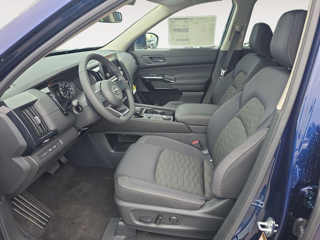 new 2025 Nissan Pathfinder car, priced at $34,390