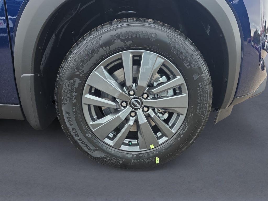 new 2025 Nissan Pathfinder car, priced at $34,390