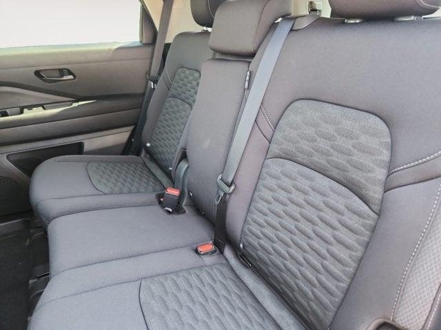 new 2025 Nissan Pathfinder car, priced at $39,510
