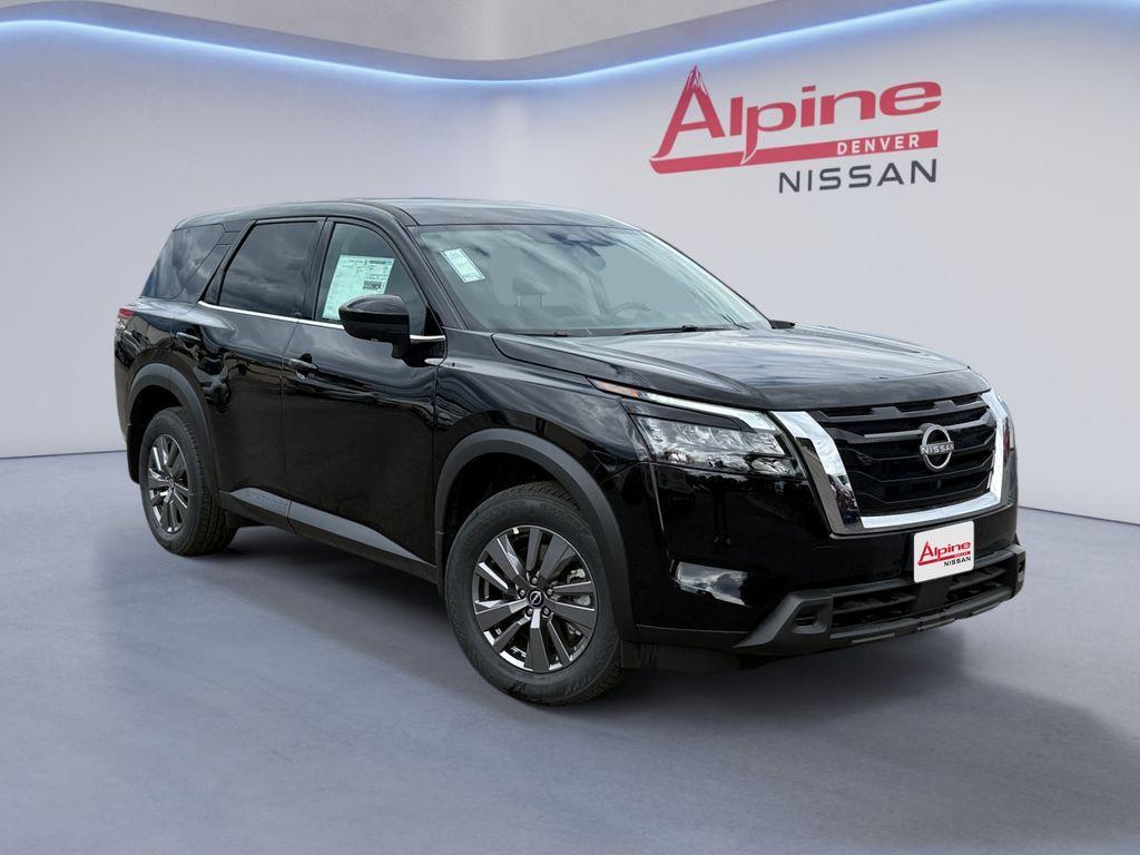 new 2025 Nissan Pathfinder car, priced at $39,510