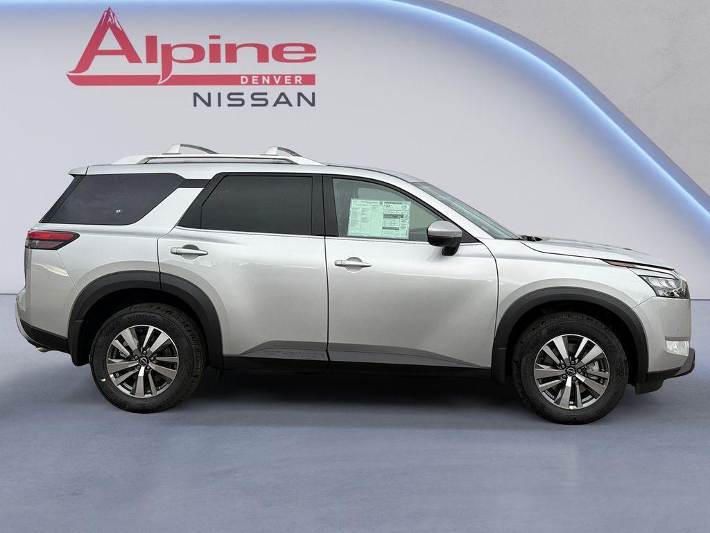 new 2025 Nissan Pathfinder car, priced at $46,475
