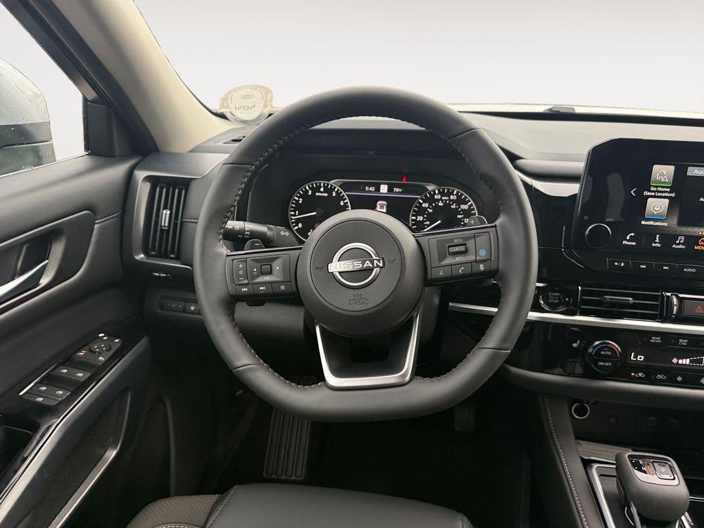 new 2025 Nissan Pathfinder car, priced at $46,475