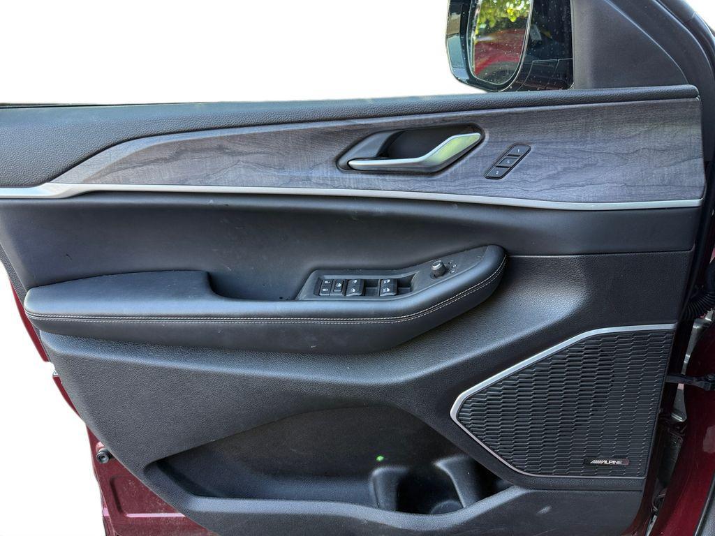 used 2022 Jeep Grand Cherokee 4xe car, priced at $26,264