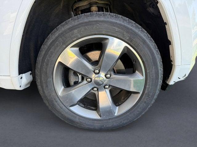 used 2015 Jeep Grand Cherokee car, priced at $17,774