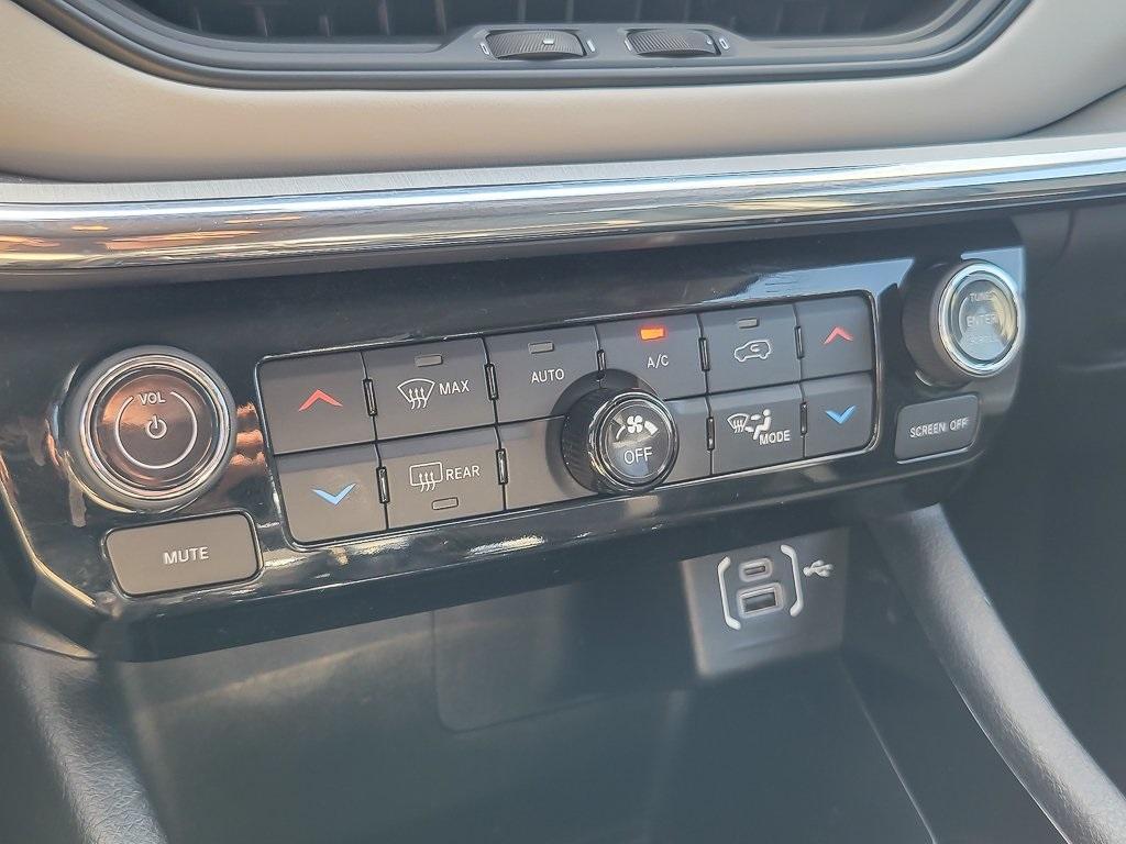 used 2022 Jeep Compass car, priced at $21,995