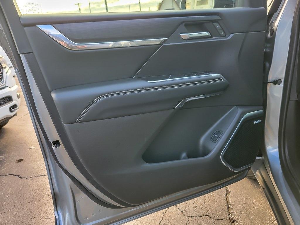 used 2025 GMC Acadia car, priced at $34,900