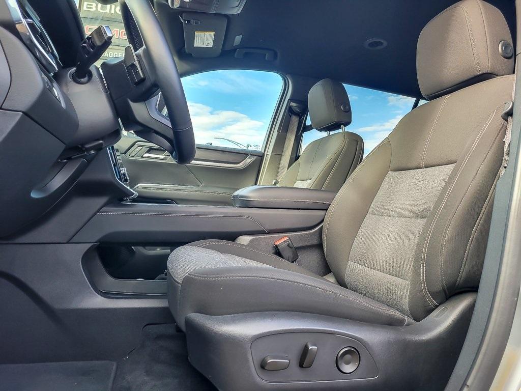 used 2025 GMC Acadia car, priced at $34,900