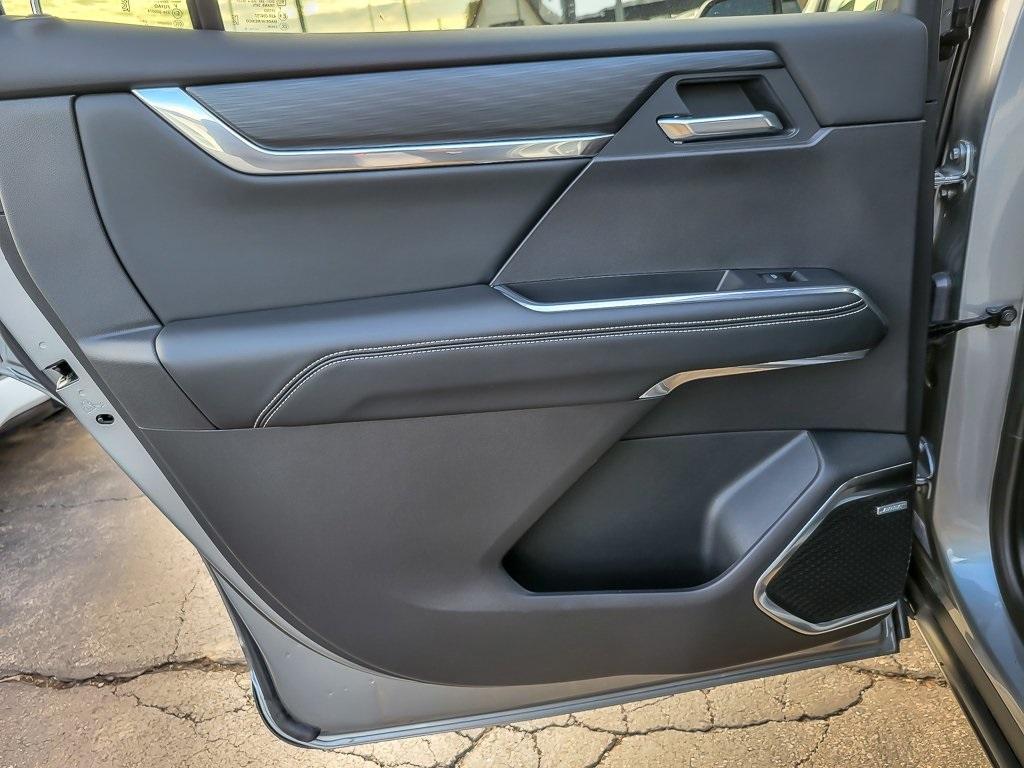 used 2025 GMC Acadia car, priced at $34,900