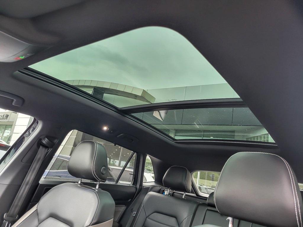 used 2021 Volkswagen Atlas Cross Sport car, priced at $27,300
