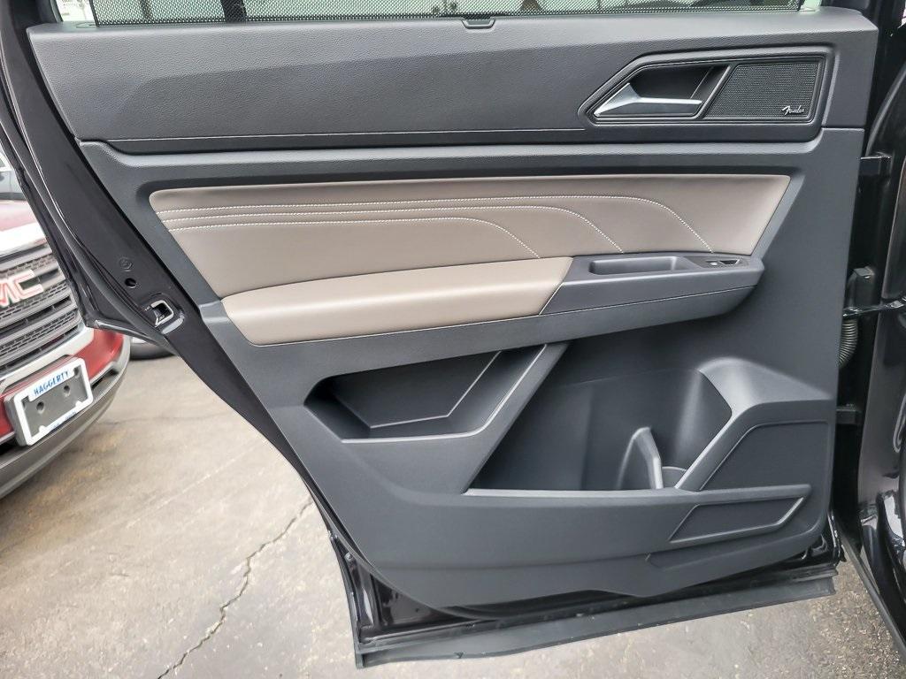 used 2021 Volkswagen Atlas Cross Sport car, priced at $27,300