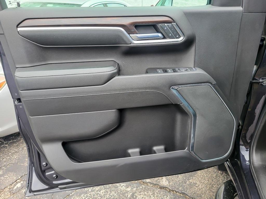 used 2022 GMC Sierra 1500 car, priced at $45,995