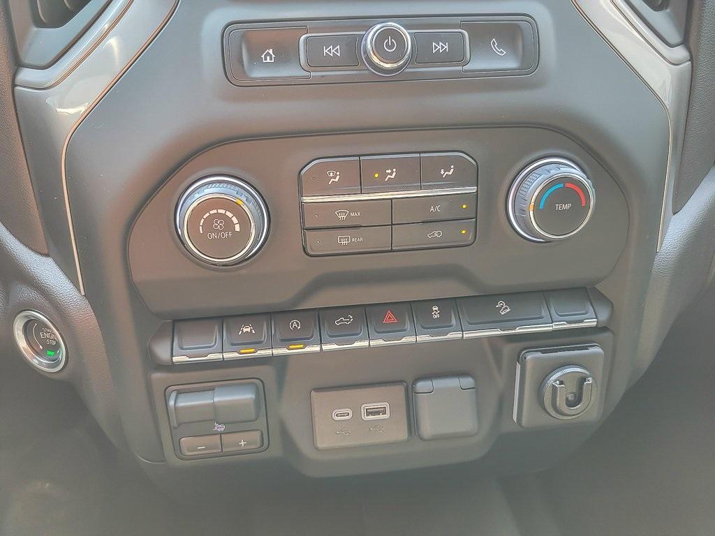 used 2024 Chevrolet Silverado 1500 car, priced at $43,995