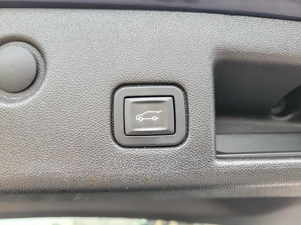 used 2019 Chevrolet Equinox car, priced at $18,600